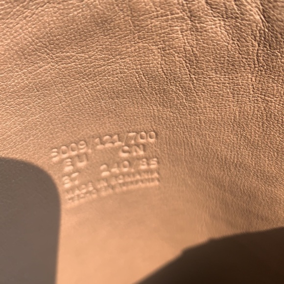 WINTER ESSENTIAL: full calf length Massimo Dutti leather boots.Snake skin print. - Picture 12 of 12